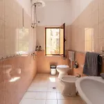 Center Apartment *