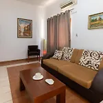 Center * Tirana